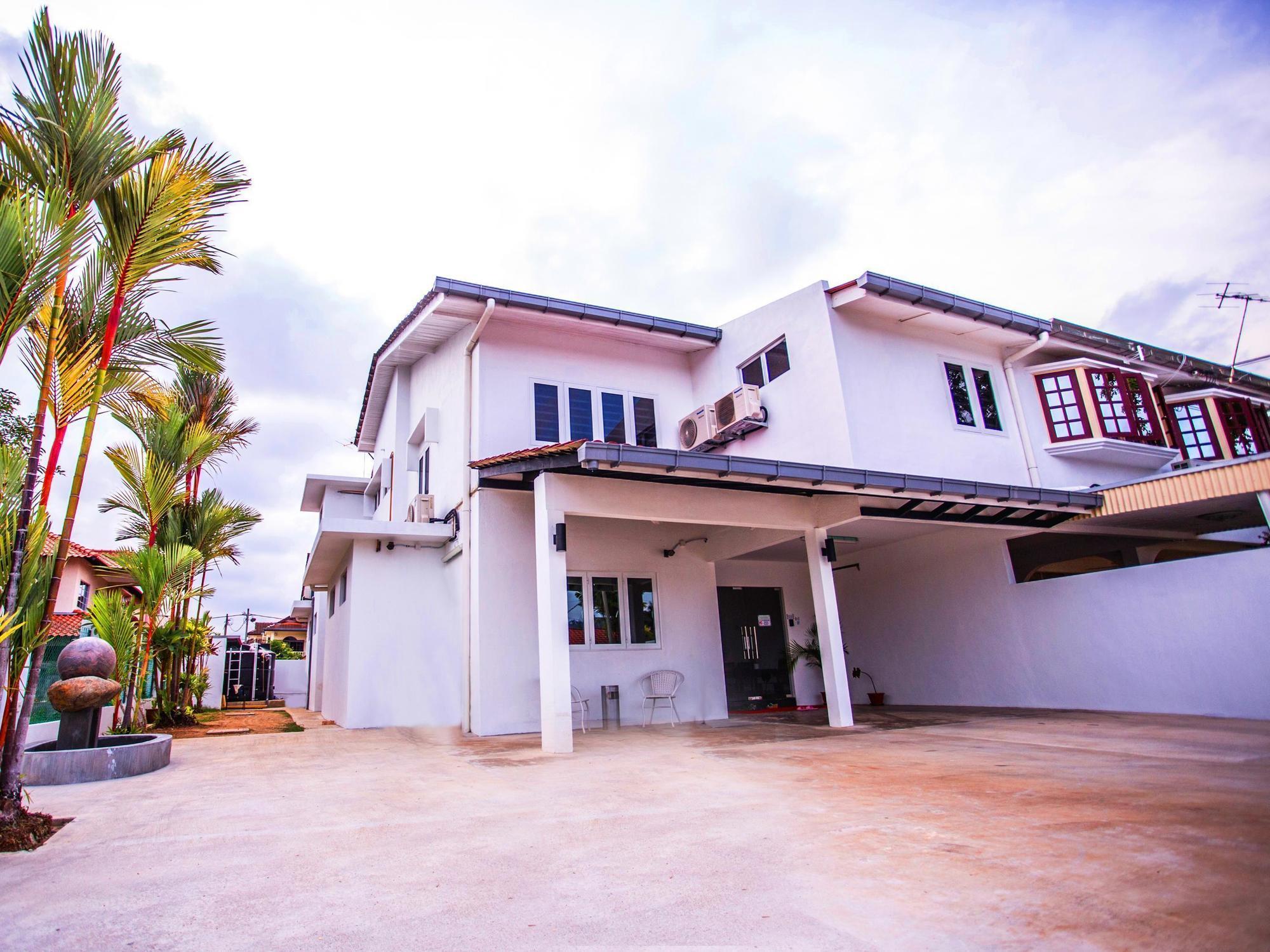 Kb50 Guesthouse Kuantan Extérieur photo