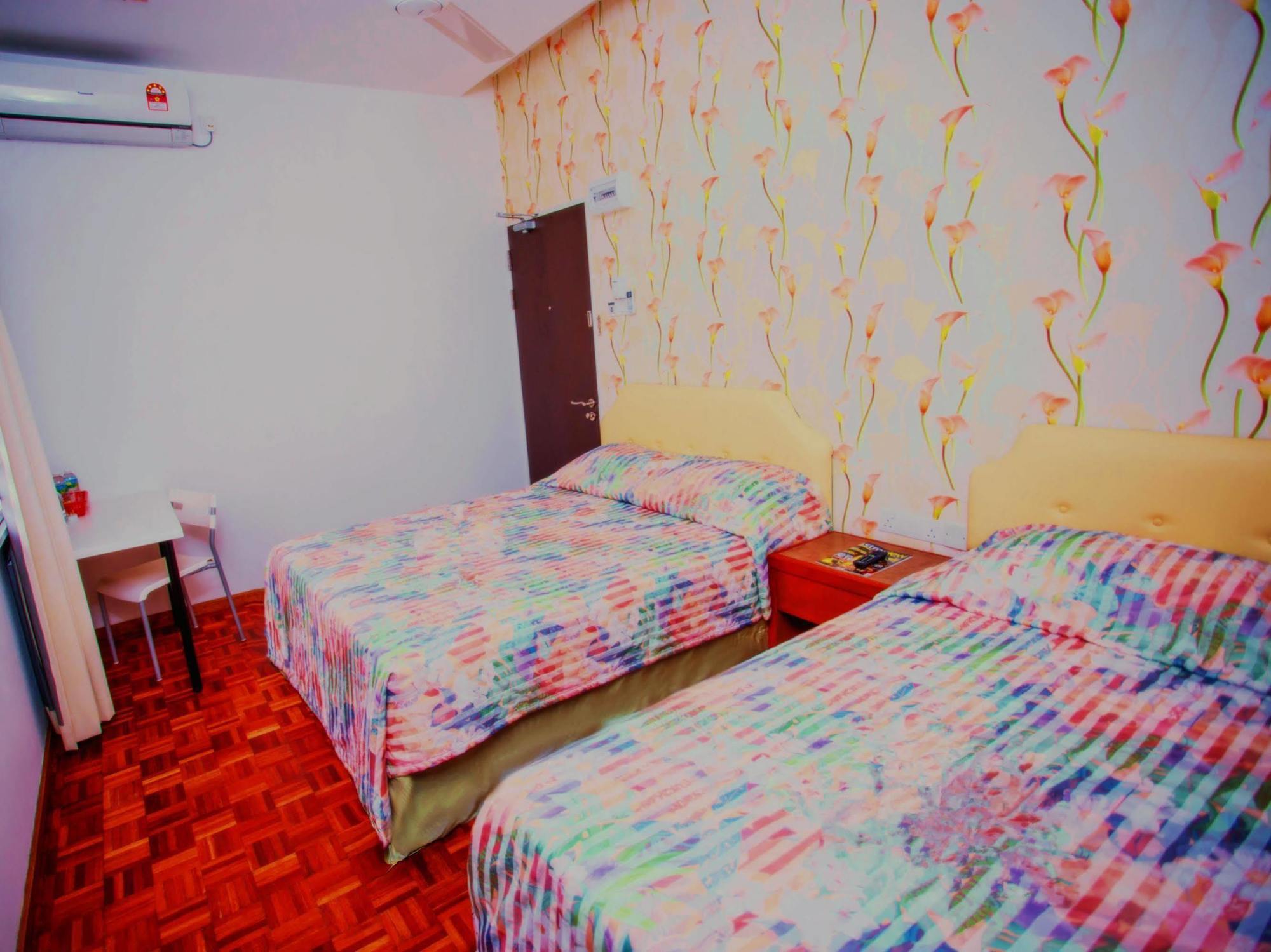 Kb50 Guesthouse Kuantan Extérieur photo